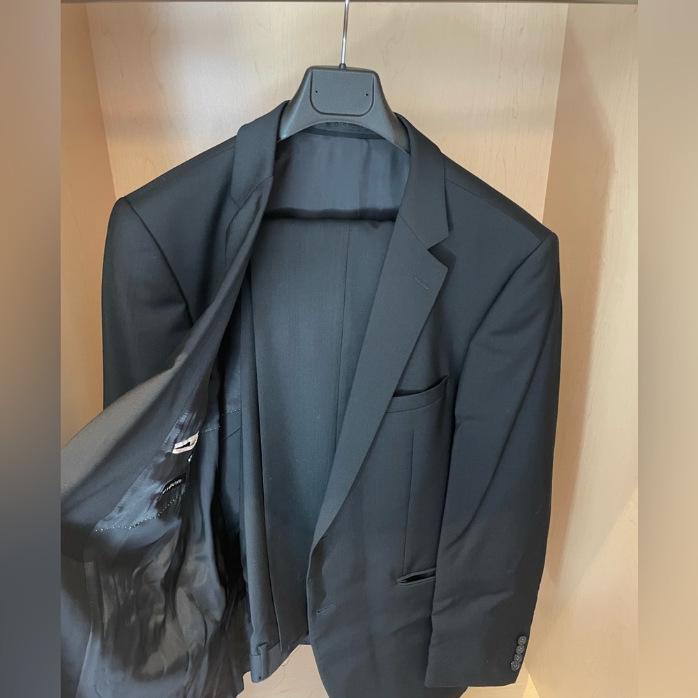 Black 100% Wool Strellson 2-Piece Suit